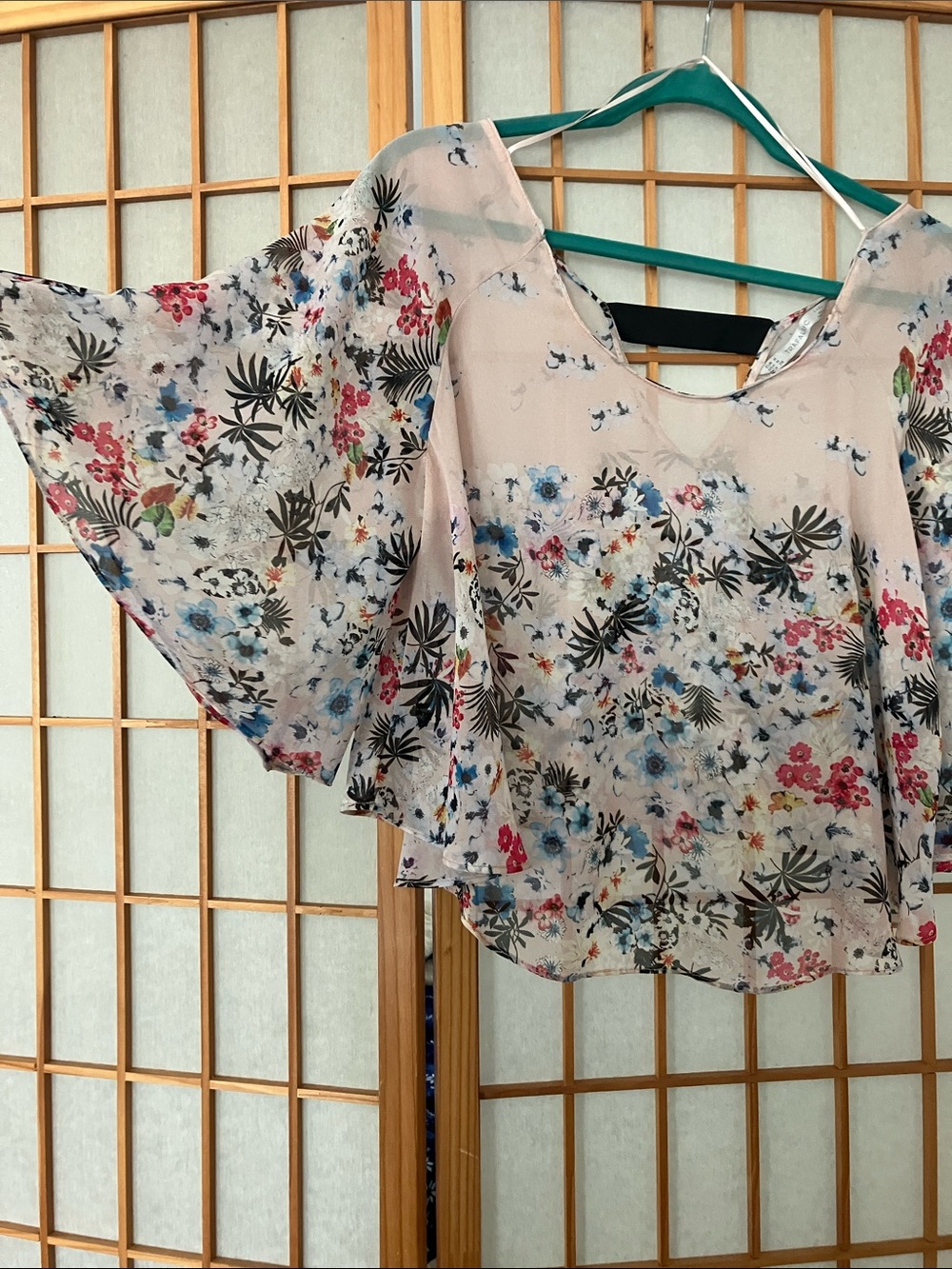 Zara Medium Sheer Blouse W Black Elastic Detail on Back